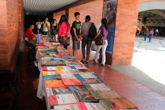 feria del libro interna en la uao